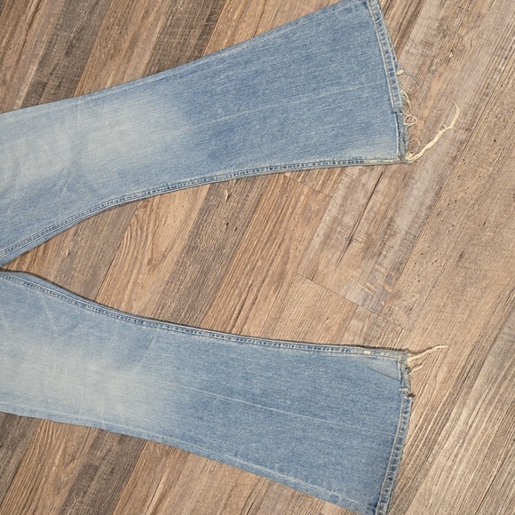 Citizens of Humanity Jeans Kaya Mid-Rise Kick Flare in Light Blue Wash | Size 27 - Picture 12 of 17